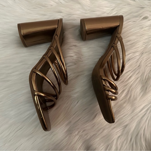 Nine West Women’s Glowy 3 Heels - Dark Gold, Size 7.5 - Picture 7 of 10